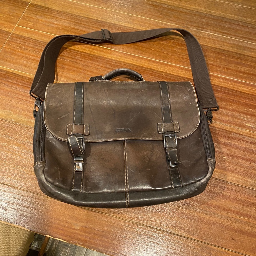 Kenneth Cole Reaction Briefcase Computer Bag - Picture 6 of 6